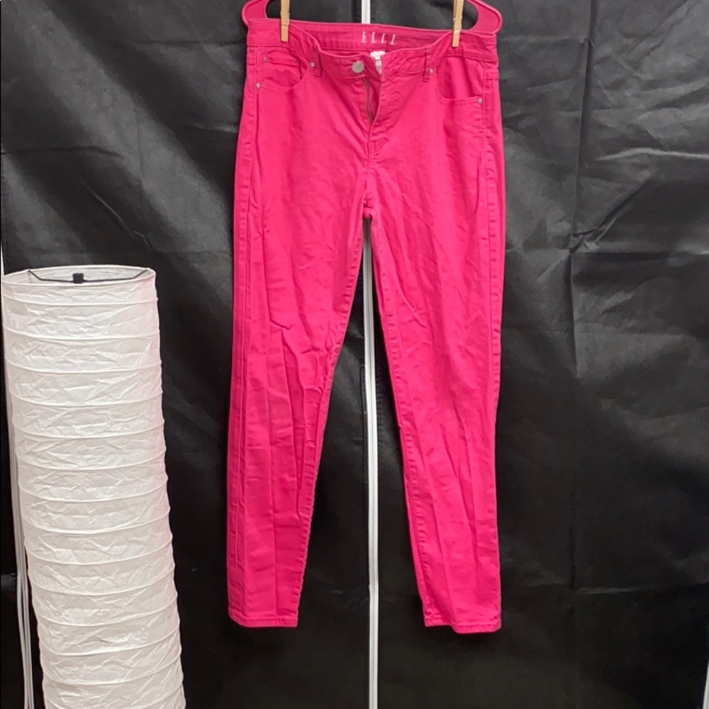 🌸NWOT Elle pink straight legged jeans